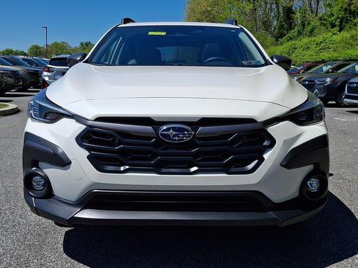 Crystal White Pearl 2025 Subaru Crosstrek Limited