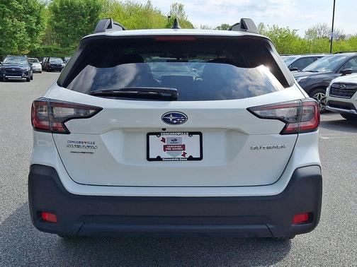 Crystal White Pearl 2024 Subaru Outback Premium