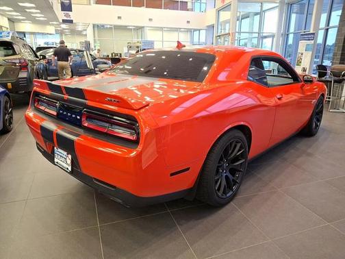 2016 Dodge Challenger SRT 392