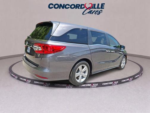 Gray 2018 Honda Odyssey EX-L