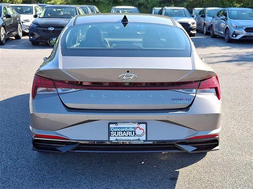 2021 Hyundai ELANTRA Limited