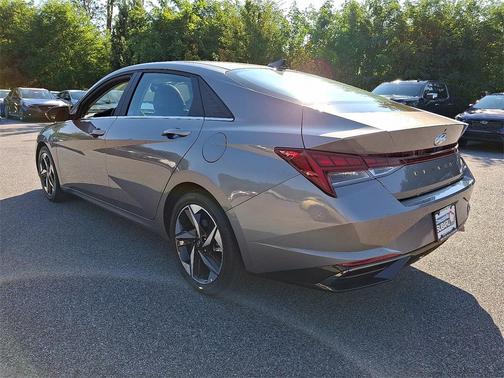 2021 Hyundai ELANTRA Limited