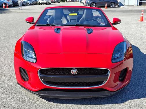 2019 Jaguar F-TYPE P300