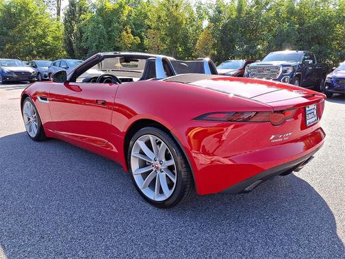 2019 Jaguar F-TYPE P300