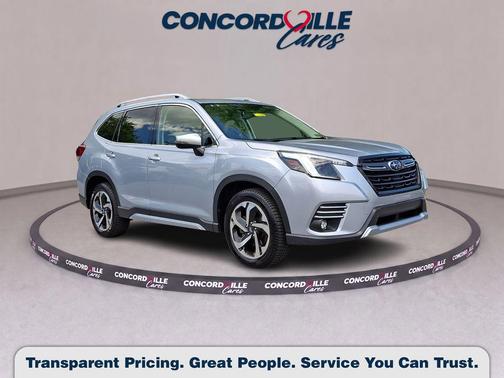 Ice Silver Metallic 2022 Subaru Forester Touring