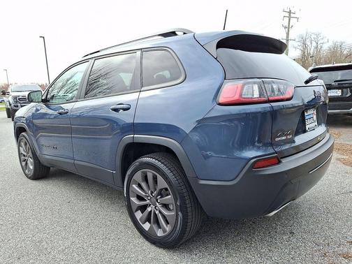Slate Blue Pearlcoat 2021 Jeep Cherokee Latitude Lux