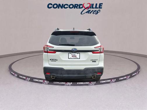 Crystal White Pearl 2023 Subaru Ascent Onyx Edition Limited 7-Passenger