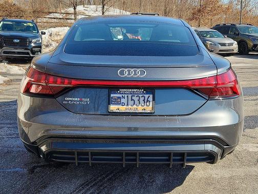 2022 Audi e-tron GT Premium Plus