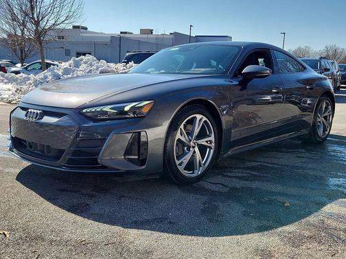 2022 Audi e-tron GT Premium Plus