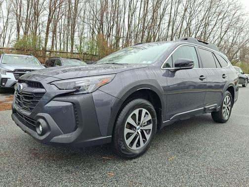 Magnetite Gray Metallic 2025 Subaru Outback Premium