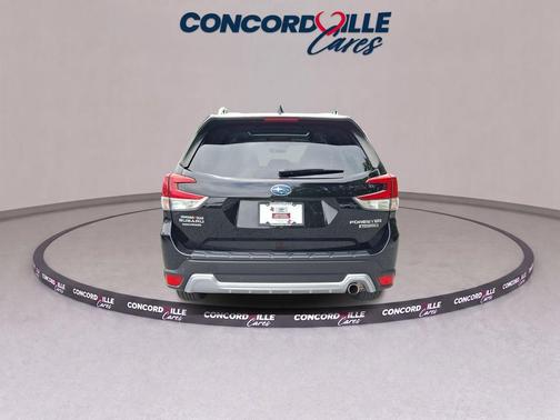 Crystal Black Silica 2023 Subaru Forester Touring