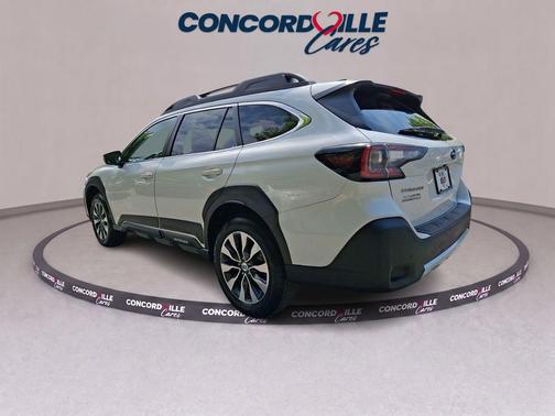 Crystal White Pearl 2024 Subaru Outback Limited