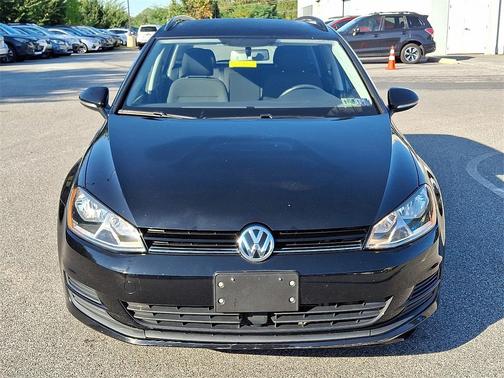 2017 Volkswagen Golf SportWagen TSI S