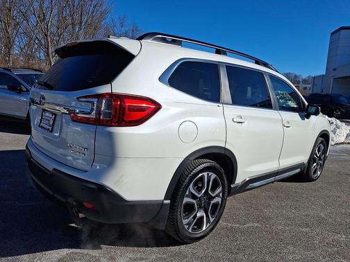 2023 Subaru Ascent Limited 8-Passenger