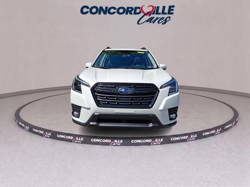 Crystal White Pearl 2023 Subaru Forester Premium