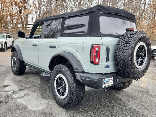 2022 Ford Bronco Badlands