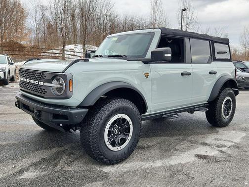 2022 Ford Bronco Badlands