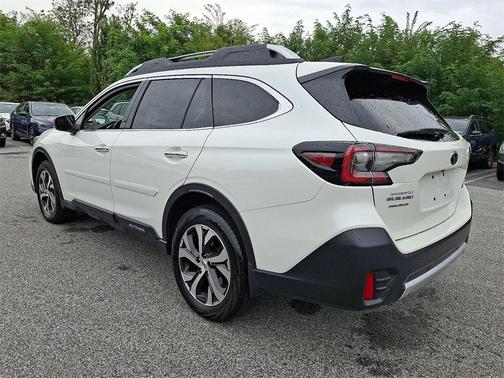 2022 Subaru Outback Touring XT
