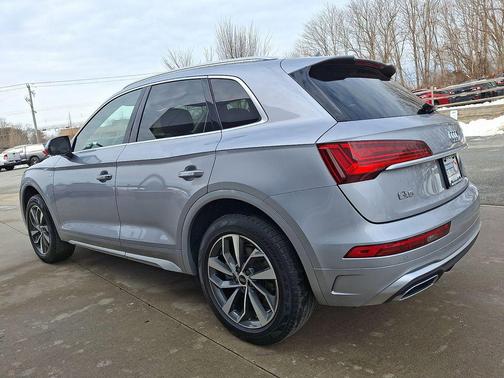 2022 Audi Q5 45 S line Premium Plus