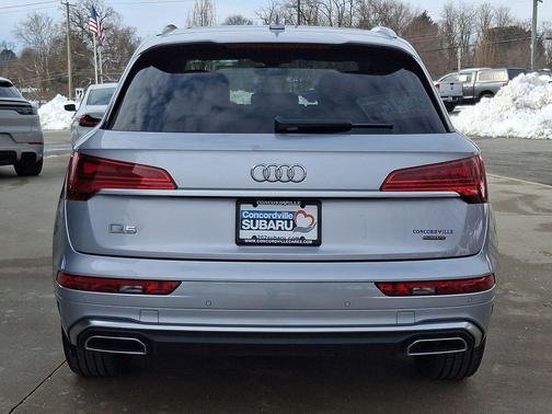 2022 Audi Q5 45 S line Premium Plus