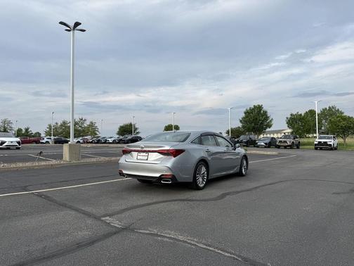 Celestial Silver Metallic 2020 Toyota Avalon Limited