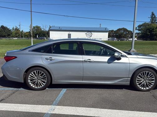 Celestial Silver Metallic 2020 Toyota Avalon Limited