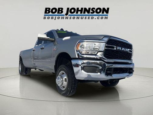 2022 RAM 3500 Tradesman Crew Cab 4x4 8' Box