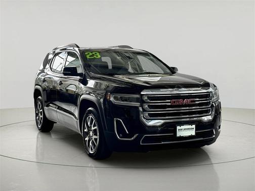 2023 GMC Acadia AWD SLT