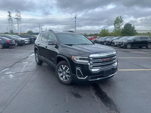 2023 GMC Acadia AWD SLT