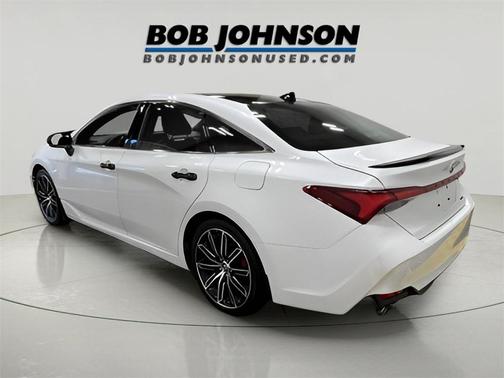 2019 Toyota Avalon XSE