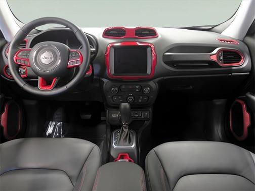 2023 Jeep Renegade Trailhawk