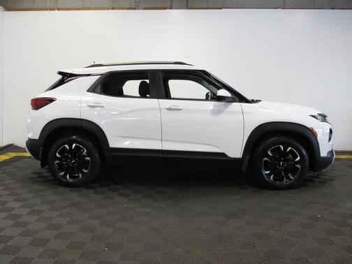 Summit White 2021 Chevrolet Trailblazer LT