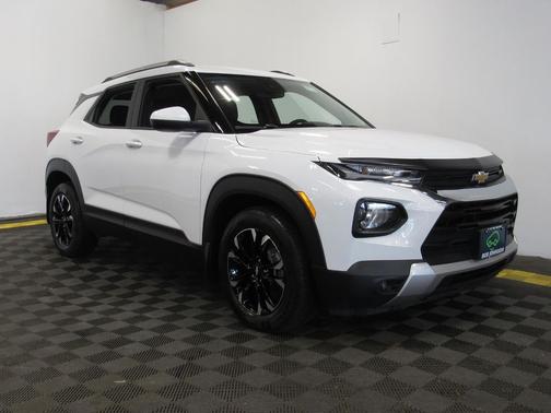 Summit White 2021 Chevrolet Trailblazer LT