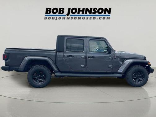 Granite Crystal Metallic Clearcoat 2022 Jeep Gladiator Sport S