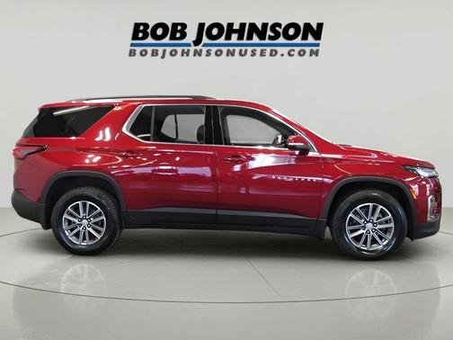 Radiant Red Tintcoat 2023 Chevrolet Traverse LT Cloth