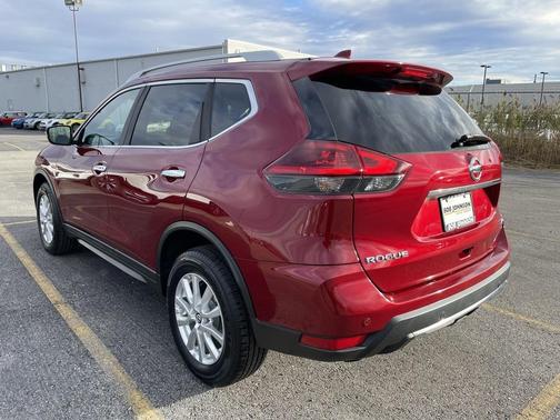 2020 Nissan Rogue SV