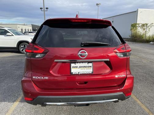2020 Nissan Rogue SV