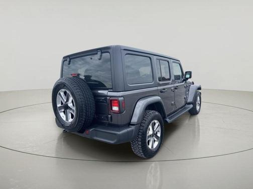 Granite Crystal Metallic Clearcoat 2021 Jeep Wrangler Unlimited Sahara
