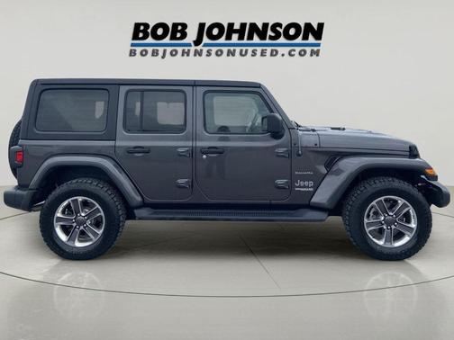 Granite Crystal Metallic Clearcoat 2021 Jeep Wrangler Unlimited Sahara