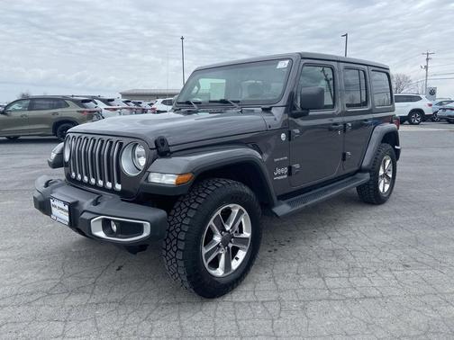 Granite Crystal Metallic Clearcoat 2021 Jeep Wrangler Unlimited Sahara