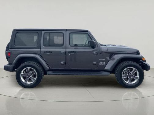 Granite Crystal Metallic Clearcoat 2021 Jeep Wrangler Unlimited Sahara