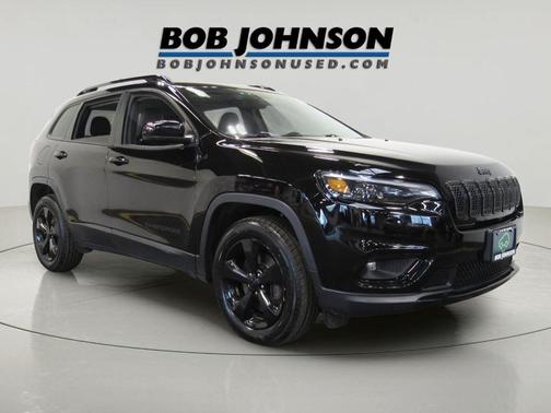 Diamond Black Crystal Pearlcoat 2019 Jeep Cherokee Altitude