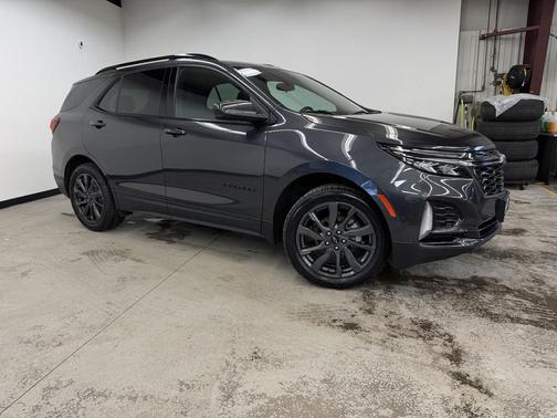 Iron Gray Metallic 2022 Chevrolet Equinox AWD RS