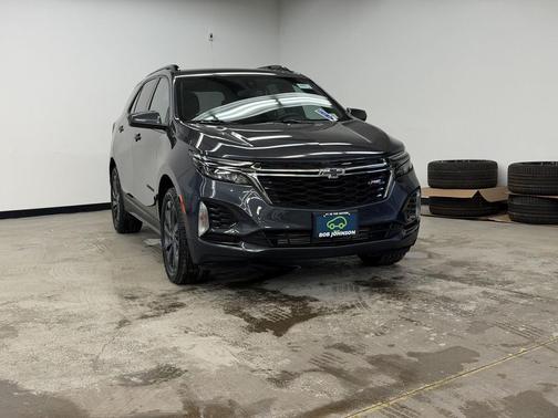 Iron Gray Metallic 2022 Chevrolet Equinox AWD RS