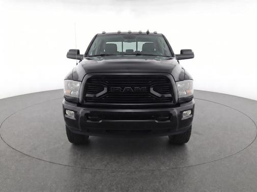 Summit White 2023 Chevrolet Traverse RS