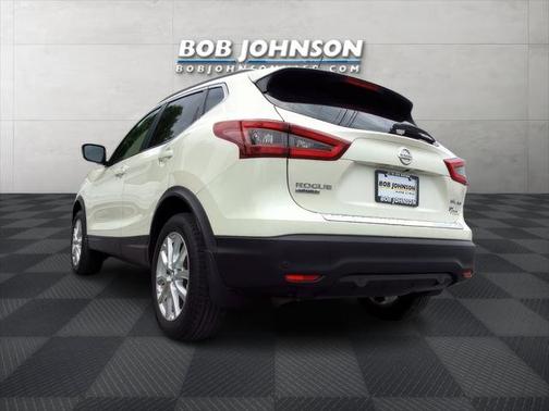 2021 Nissan Rogue Sport SV