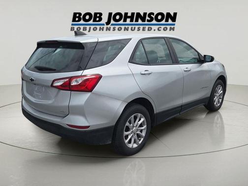 Silver Ice Metallic 2020 Chevrolet Equinox LS
