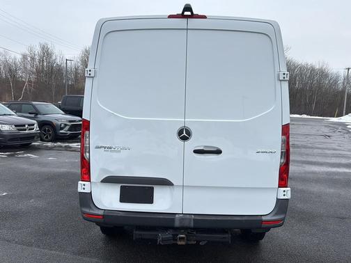 2022 Mercedes-Benz Sprinter 2500 Standard Roof