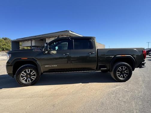 2023 GMC Sierra 2500 AT4