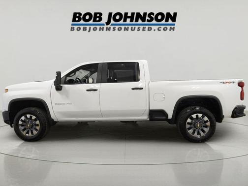 Summit White 2023 Chevrolet Silverado 2500 Custom